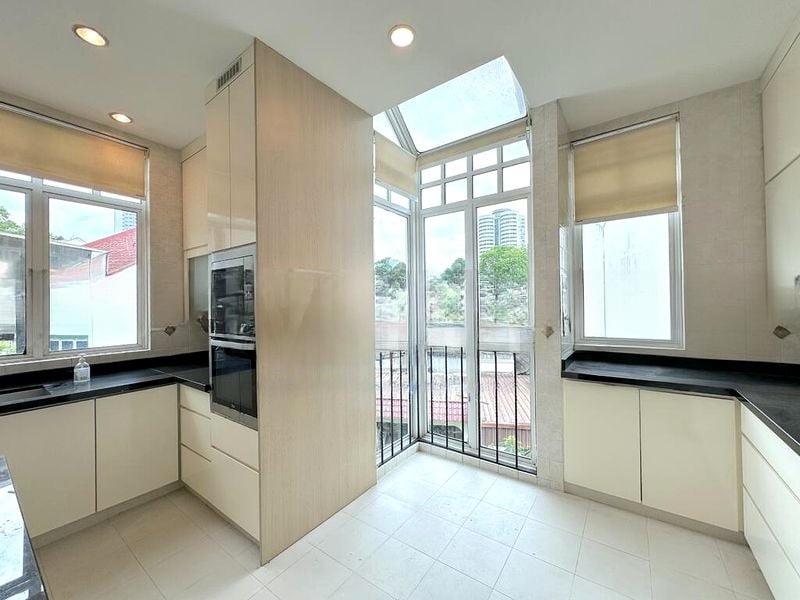 SEMBAWANG HILLS ESTATE 13