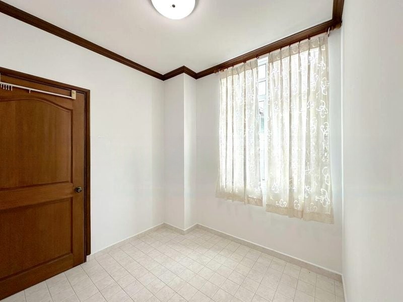 SEMBAWANG HILLS ESTATE 11