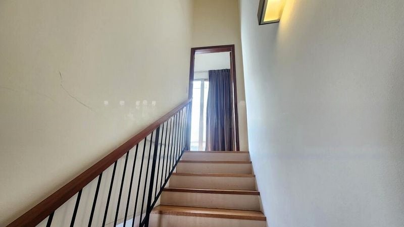 URBAN LOFTS 10