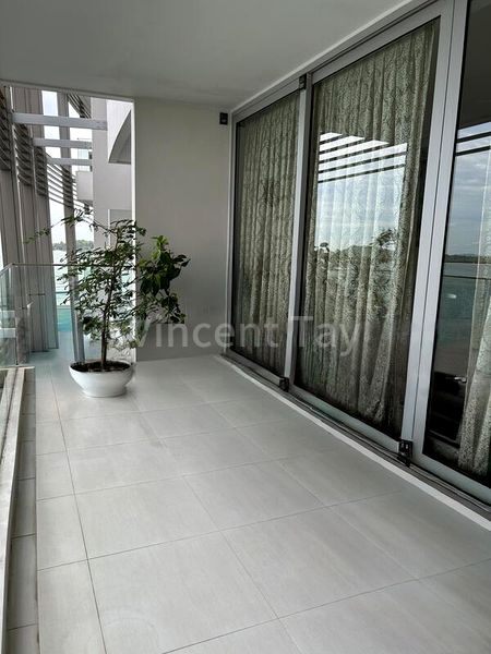 THE OCEANFRONT @ SENTOSA COVE 11