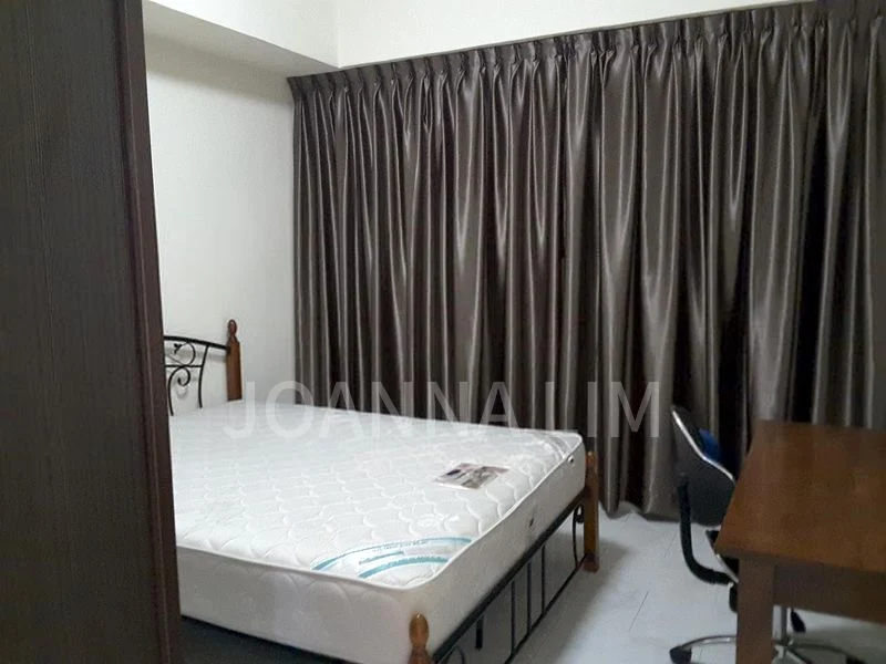 INTERNATIONAL PLAZA 10