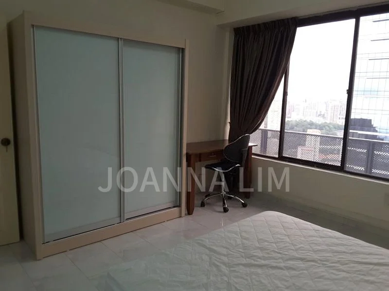 INTERNATIONAL PLAZA 12