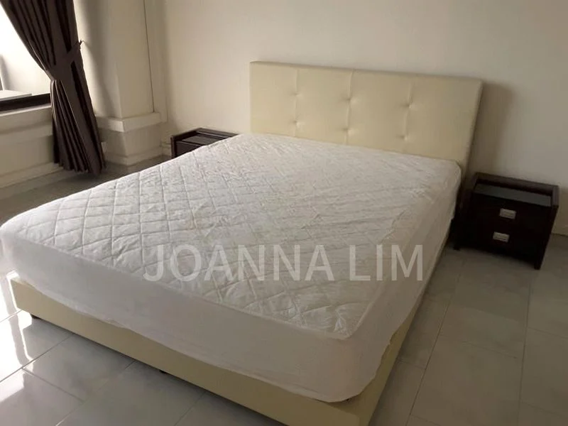 INTERNATIONAL PLAZA 15