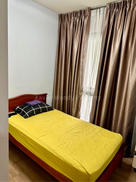 THE LAKEFRONT RESIDENCES 10