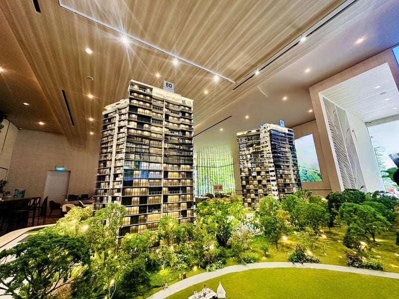 THE LAKEGARDEN RESIDENCES 15
