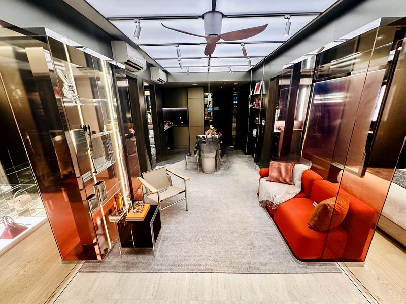 THE COLLECTIVE AT ONE SOPHIA 11