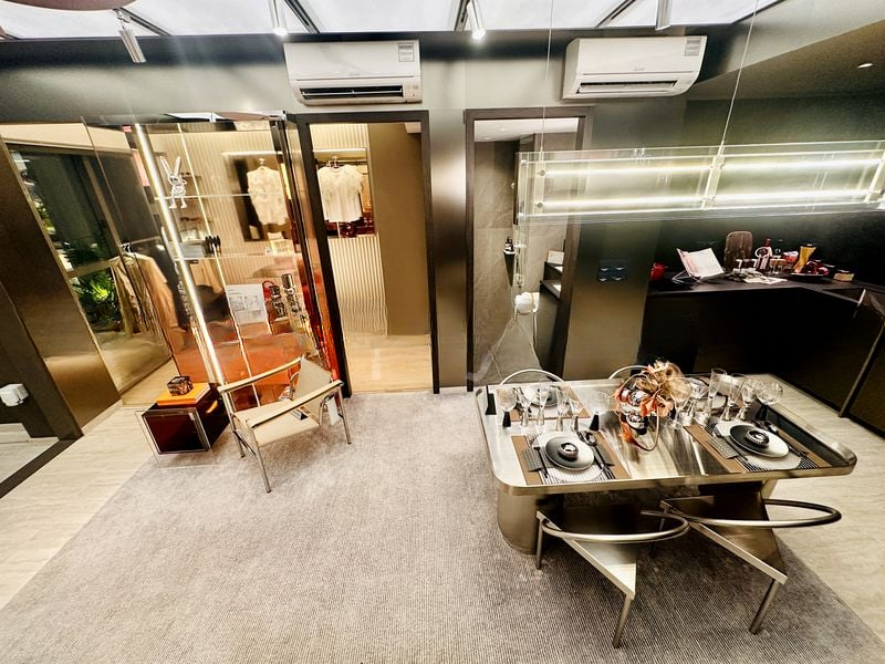 THE COLLECTIVE AT ONE SOPHIA 8