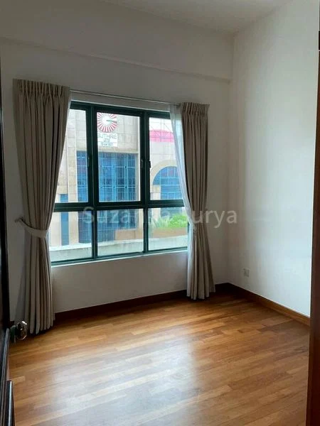 FIFTH AVENUE CONDOMINIUM 4