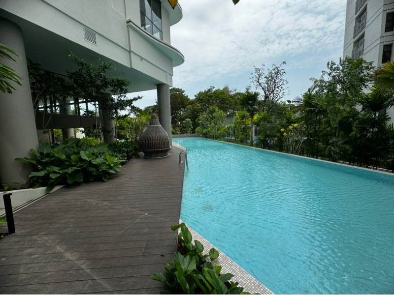 COASTLINE RESIDENCES 12