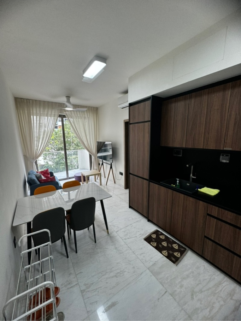 COASTLINE RESIDENCES 22