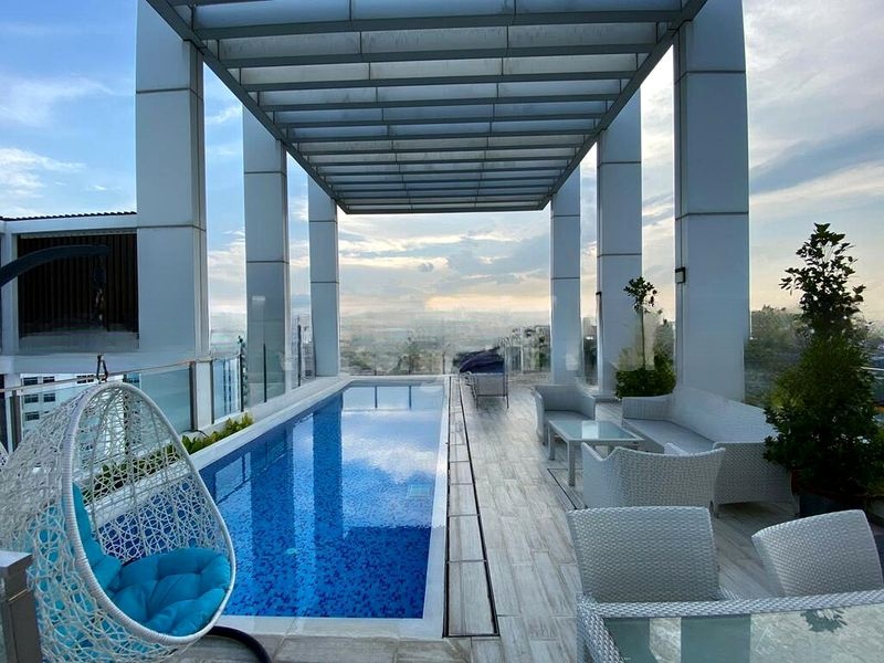 THE LINE @ TANJONG RHU 7