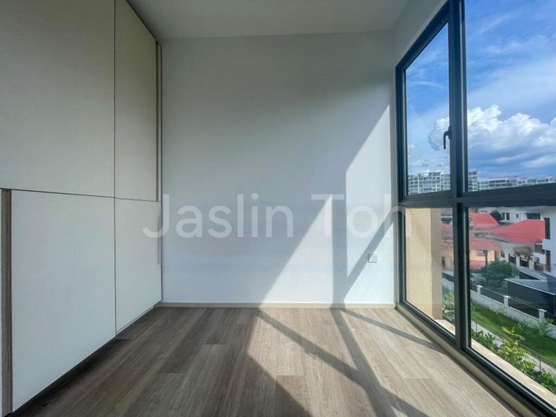 THE WATERGARDENS AT CANBERRA 9