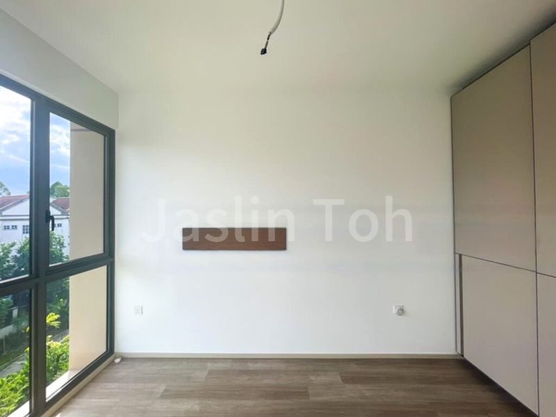 THE WATERGARDENS AT CANBERRA 10