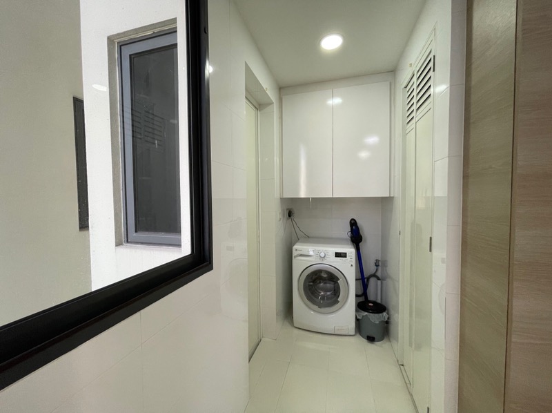 BOATHOUSE RESIDENCES 8