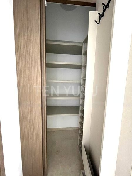 SEASIDE RESIDENCES 4