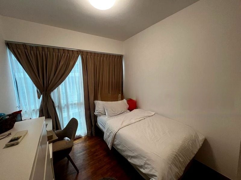 THE TAMPINES TRILLIANT 8