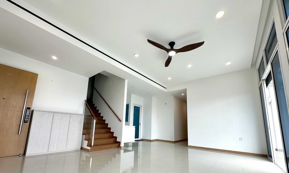 THE TAMPINES TRILLIANT 5