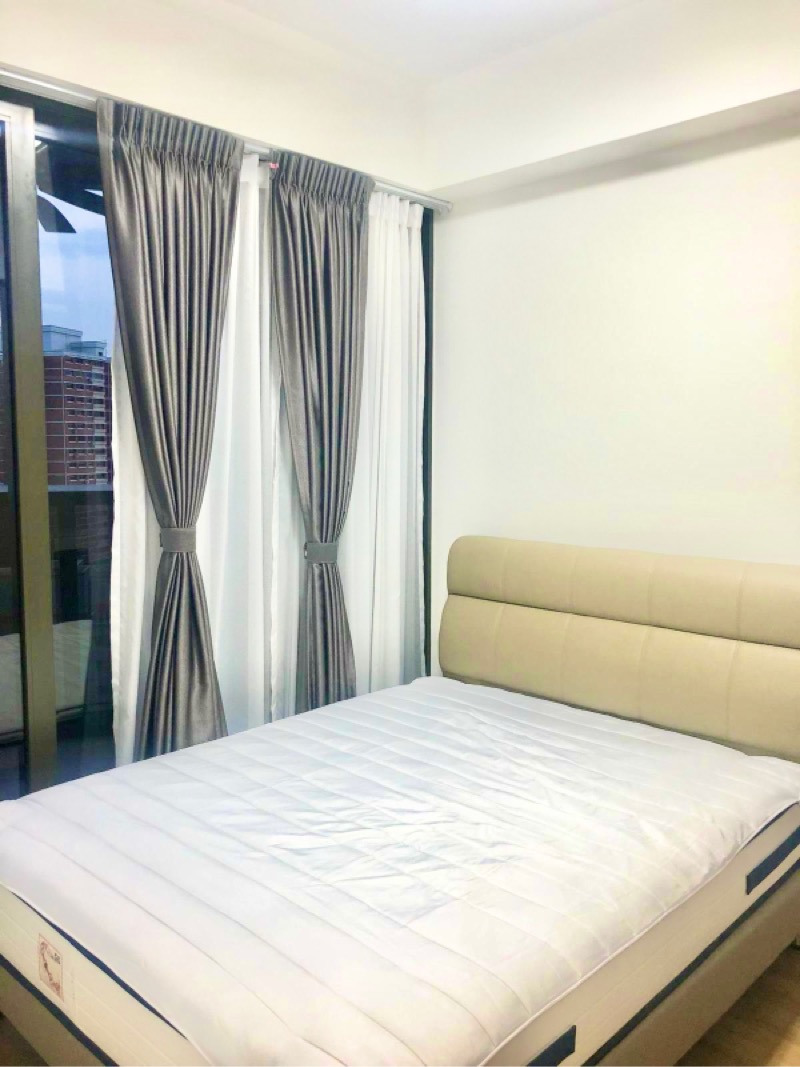 COMMONWEALTH TOWERS 4