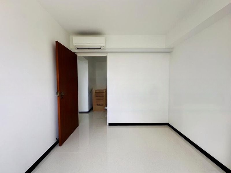 SEMBAWANG CRES 3