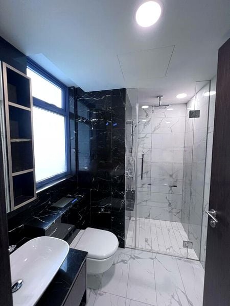 WILSHIRE RESIDENCES 10