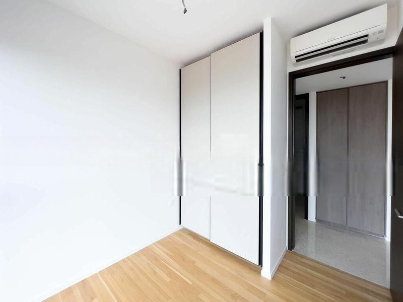 AVENUE SOUTH RESIDENCE 8