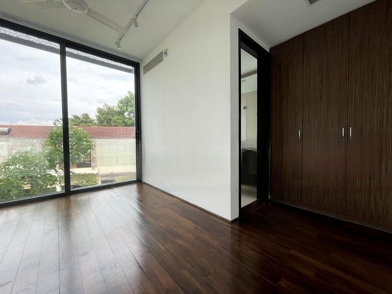 OEI TIONG HAM PARK RESIDENCES 6