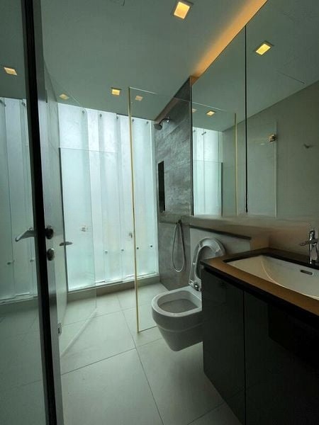 OEI TIONG HAM PARK RESIDENCES 7