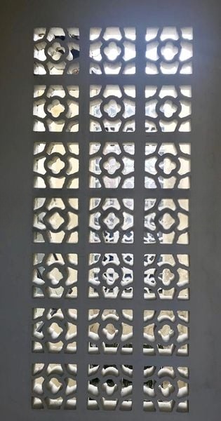 ENG AUN MANSION 10