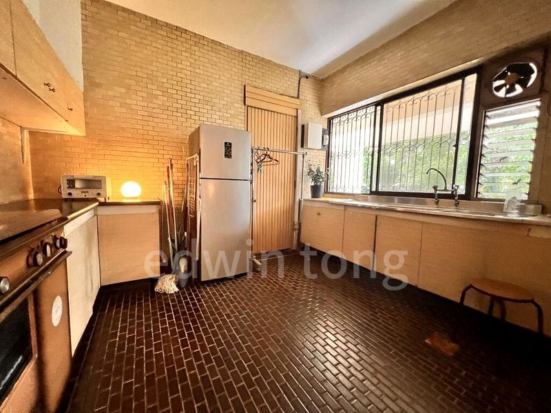 HILLCREST ARCADIA 12