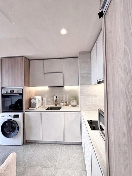 THE LINQ @ BEAUTY WORLD 4