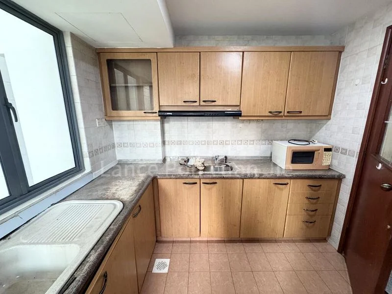 AQUARIUS BY THE PARK 2