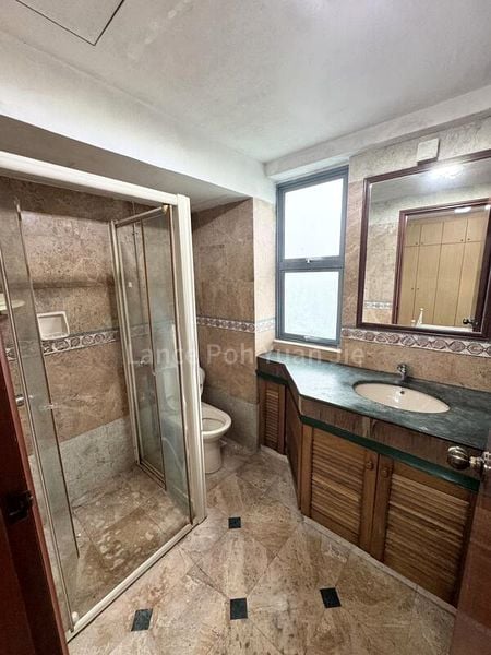 AQUARIUS BY THE PARK 7