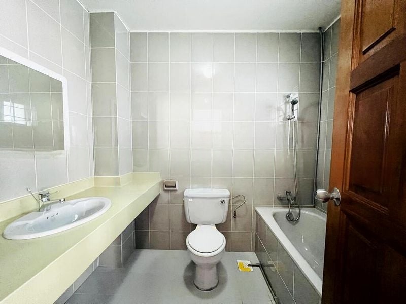 JALAN KAYU ESTATE 12