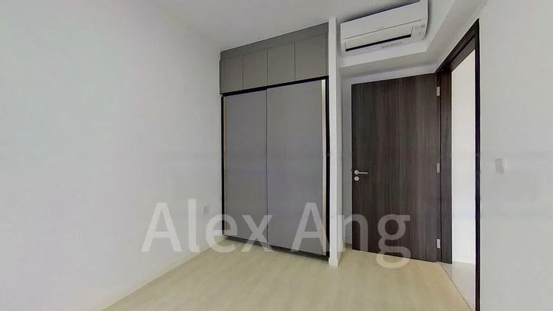 RIVERFRONT RESIDENCES 3