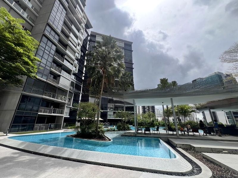 THE POIZ RESIDENCES 9