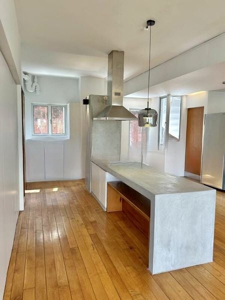 HOLLYWOOD APARTMENTS 11