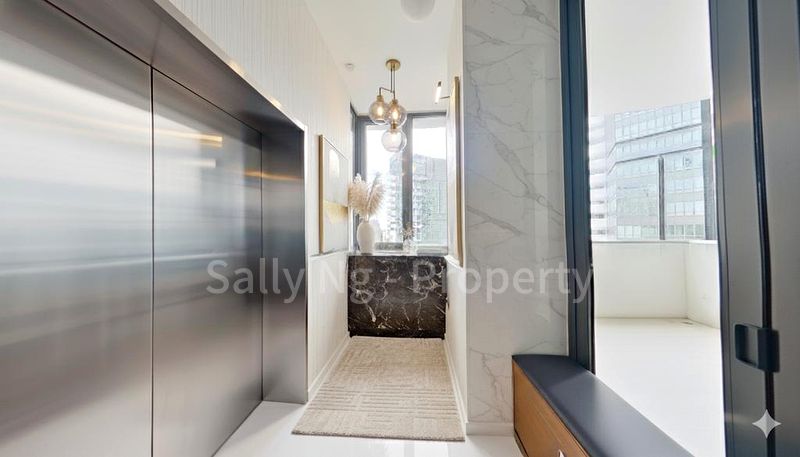 SKYLINE 360 @ SAINT THOMAS WALK 13