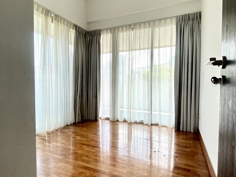 THE ROCHESTER RESIDENCES 7