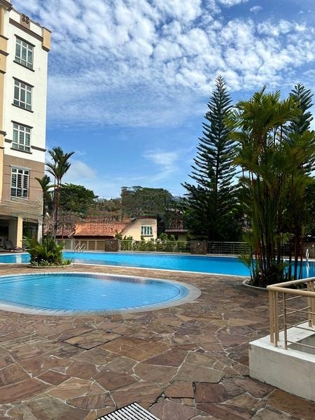 LE HILL CONDOMINIUM 2