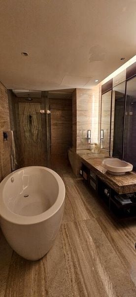 BISHOPSGATE RESIDENCES 10