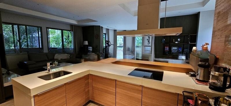 BISHOPSGATE RESIDENCES 8