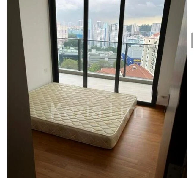 STIRLING RESIDENCES 4