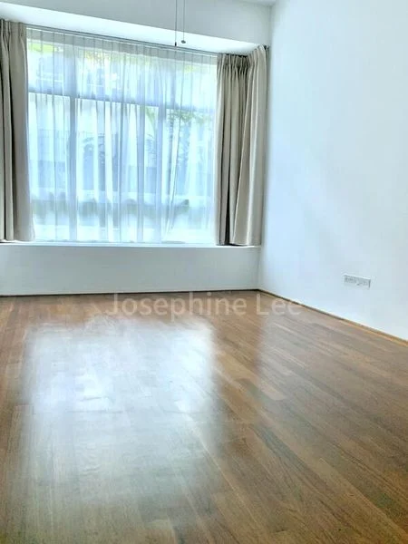 THE BOTANIC ON LLOYD 3