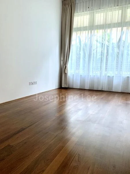 THE BOTANIC ON LLOYD 4