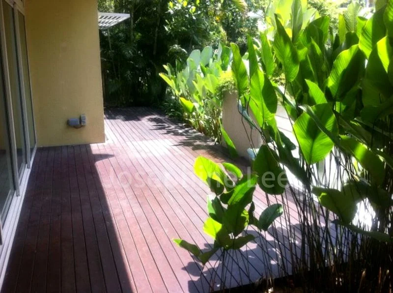 THE BOTANIC ON LLOYD 5