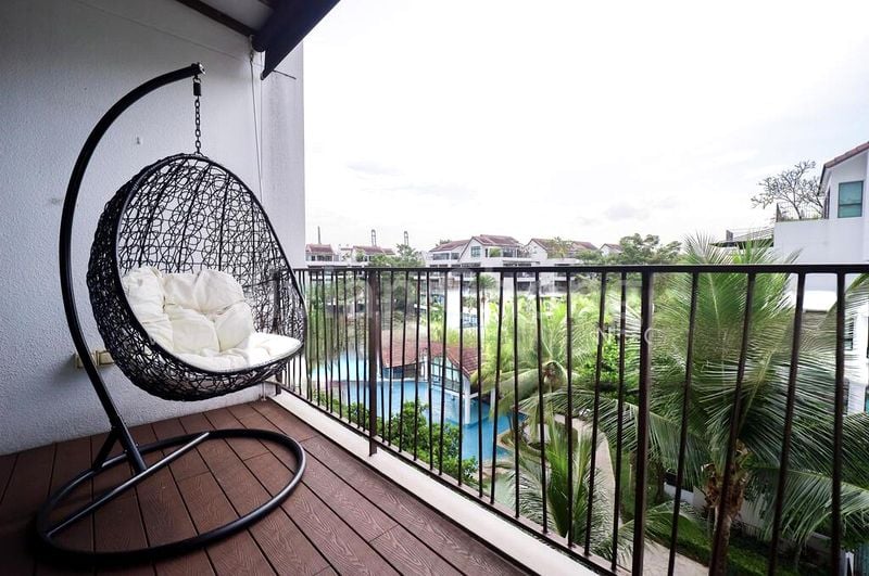 VARSITY PARK CONDOMINIUM 4