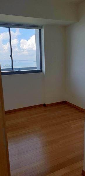 MARINA BAY RESIDENCES 14