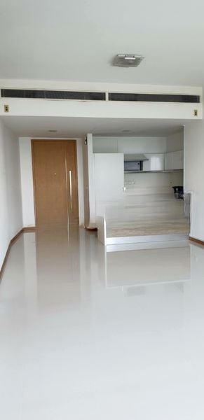 MARINA BAY RESIDENCES 12