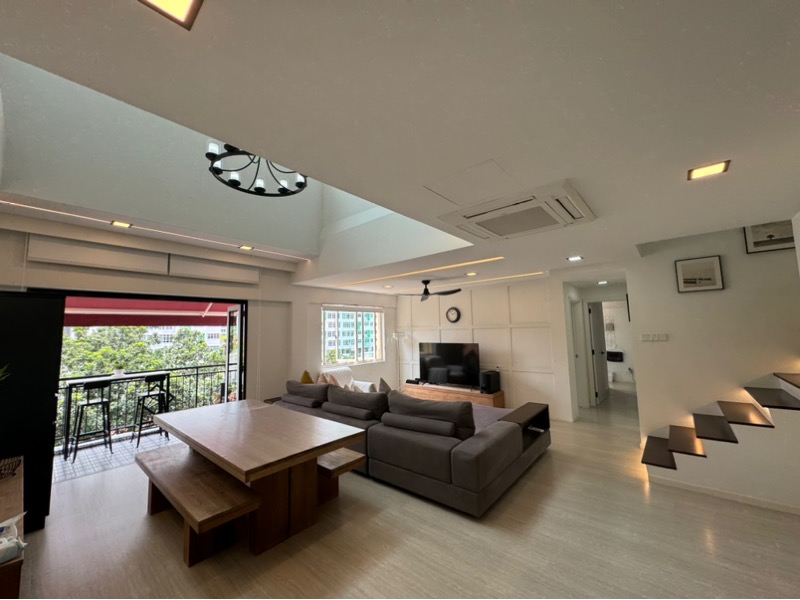 SELETAR SPRINGS CONDOMINIUM 18