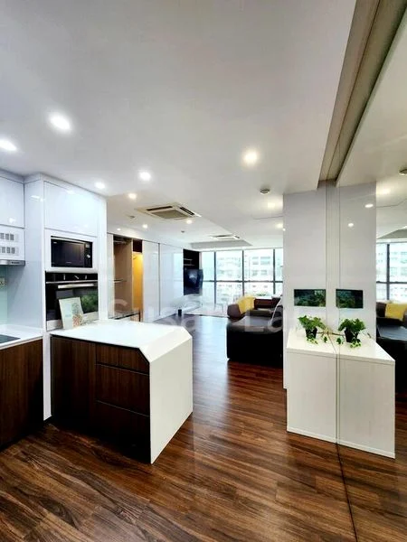 HIGH STREET CENTRE 2